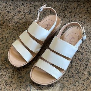 NEW Life Stride Wedge Sandals Size 8.5